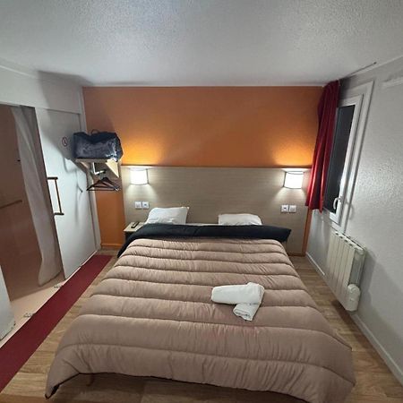 Classic Hotel - Fontenay-Trésigny Buitenkant foto