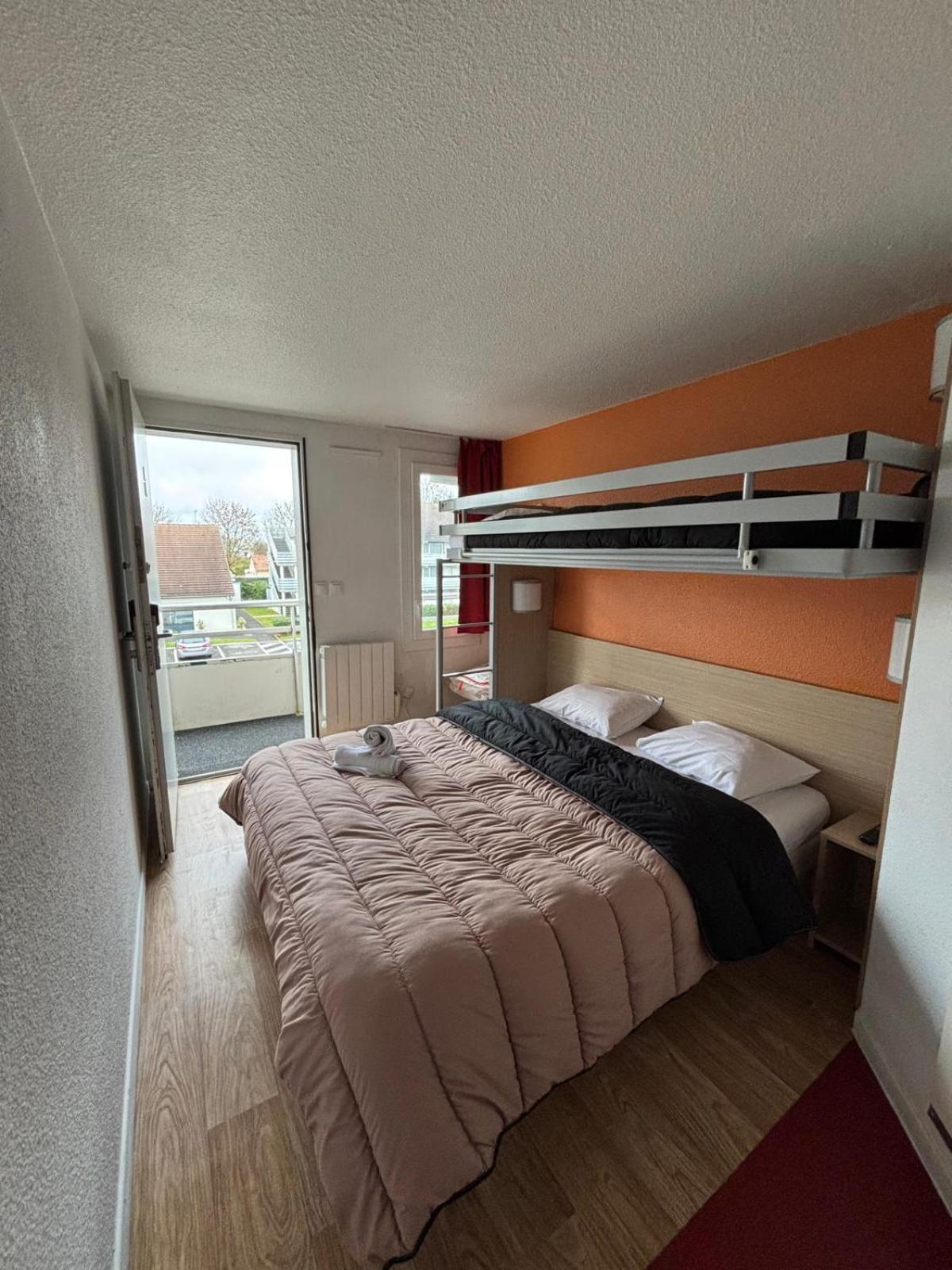 Classic Hotel - Fontenay-Trésigny Buitenkant foto