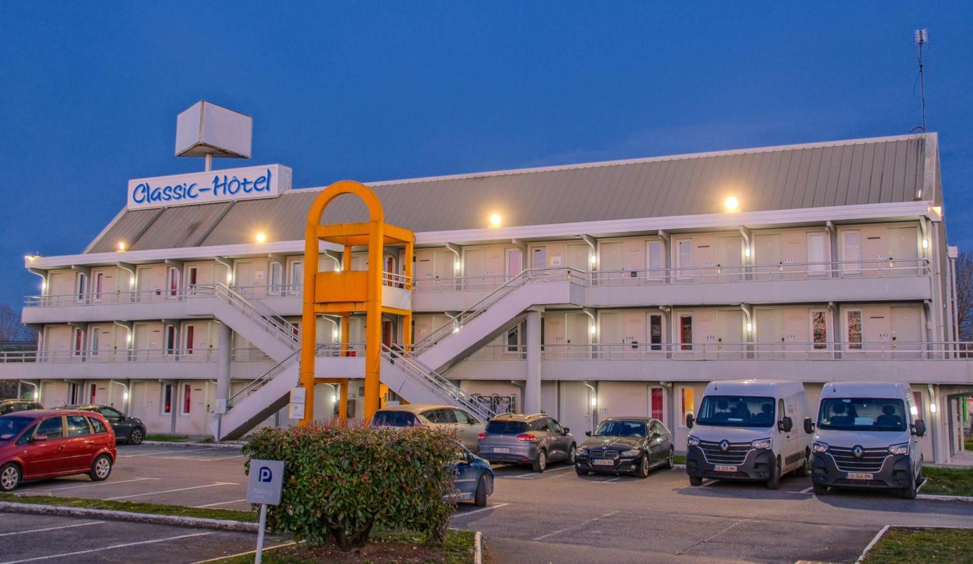 Classic Hotel - Fontenay-Trésigny Buitenkant foto
