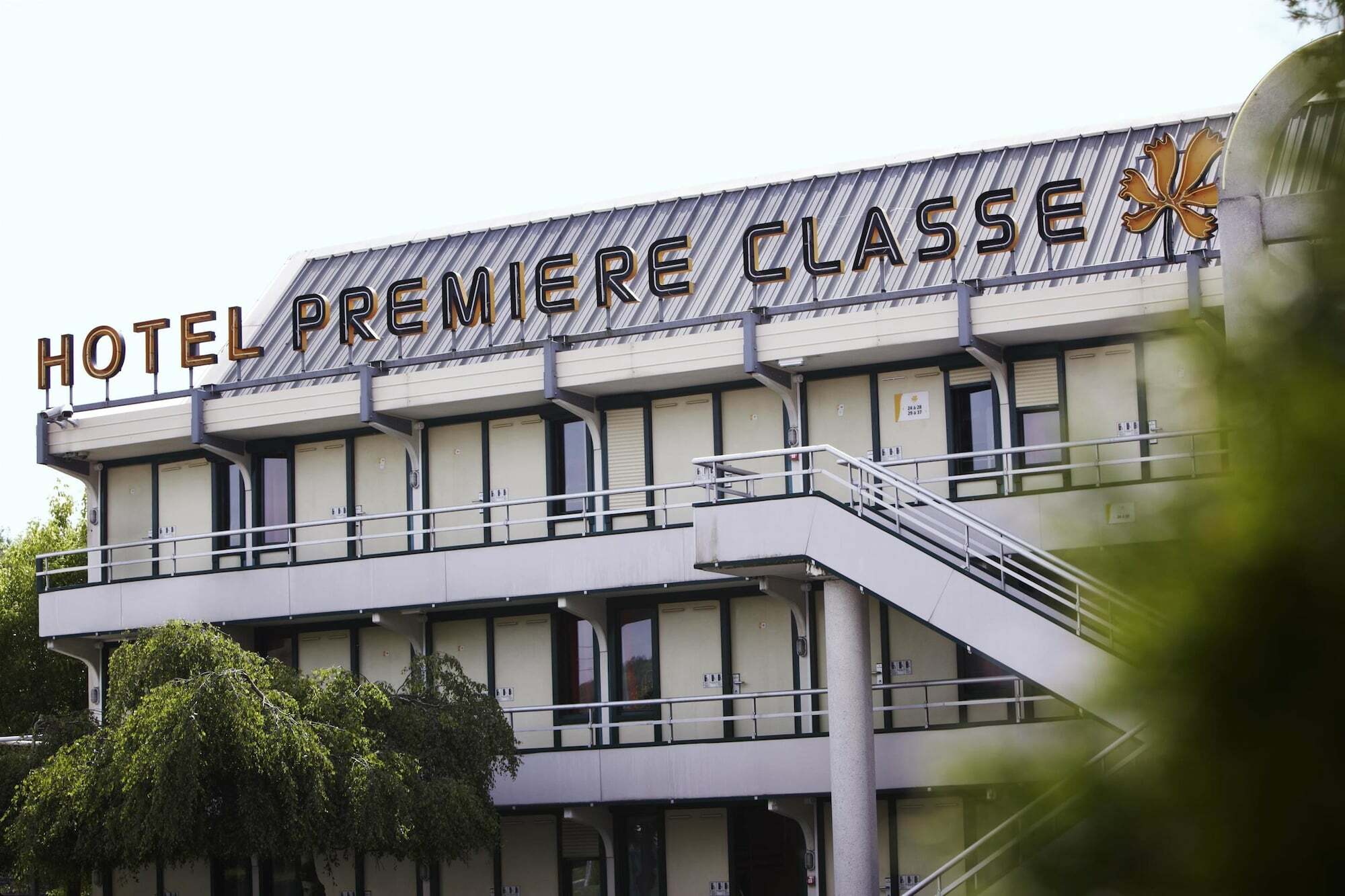 Classic Hotel - Fontenay-Trésigny Buitenkant foto
