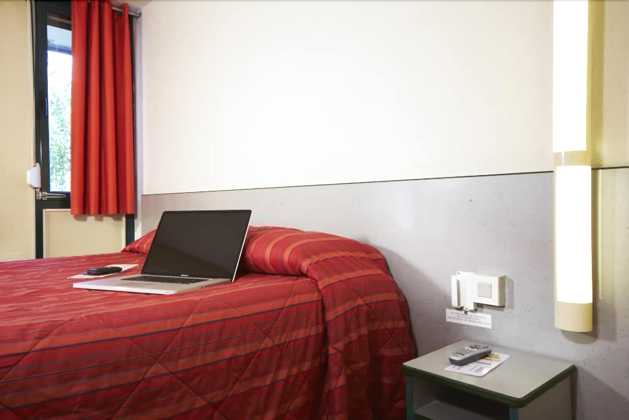 Classic Hotel - Fontenay-Trésigny Buitenkant foto